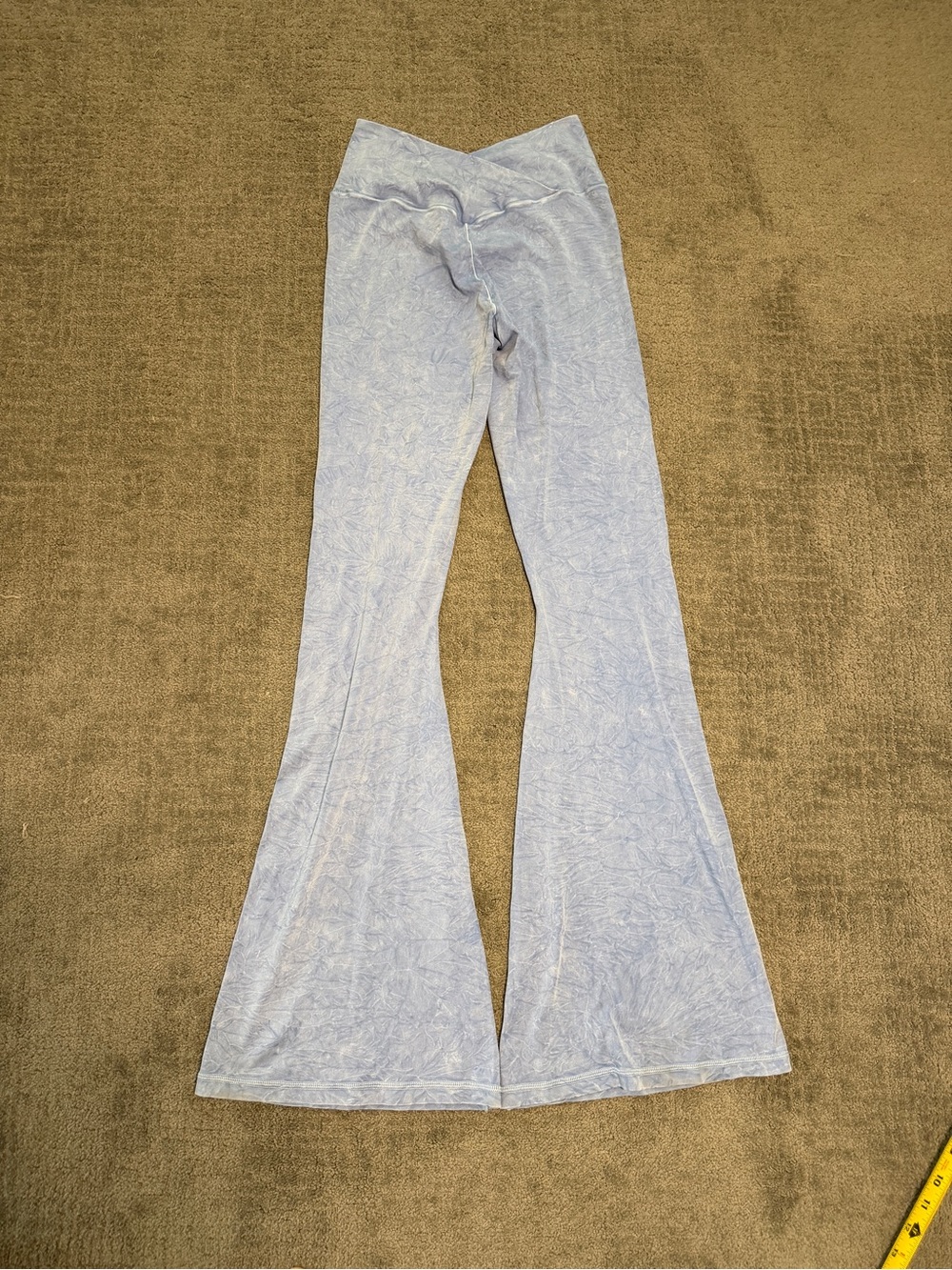 OFFLINE by Aerie Real Me DOUBLE Crossover Flare Leggings in Washed Periwinkle - Picture 4 of 9